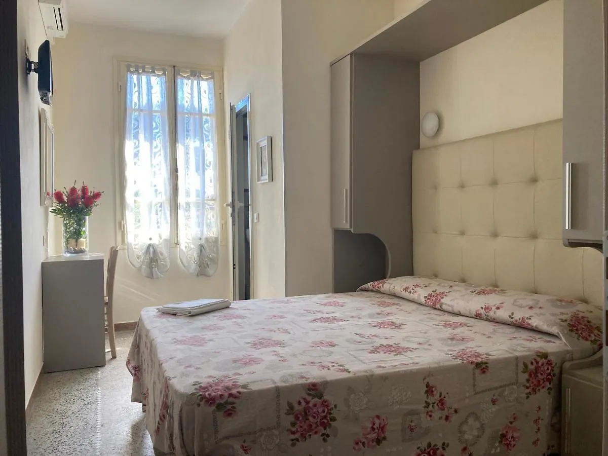 Hotel Verdesolemare Marina di Pietrasanta 3*,  Włochy